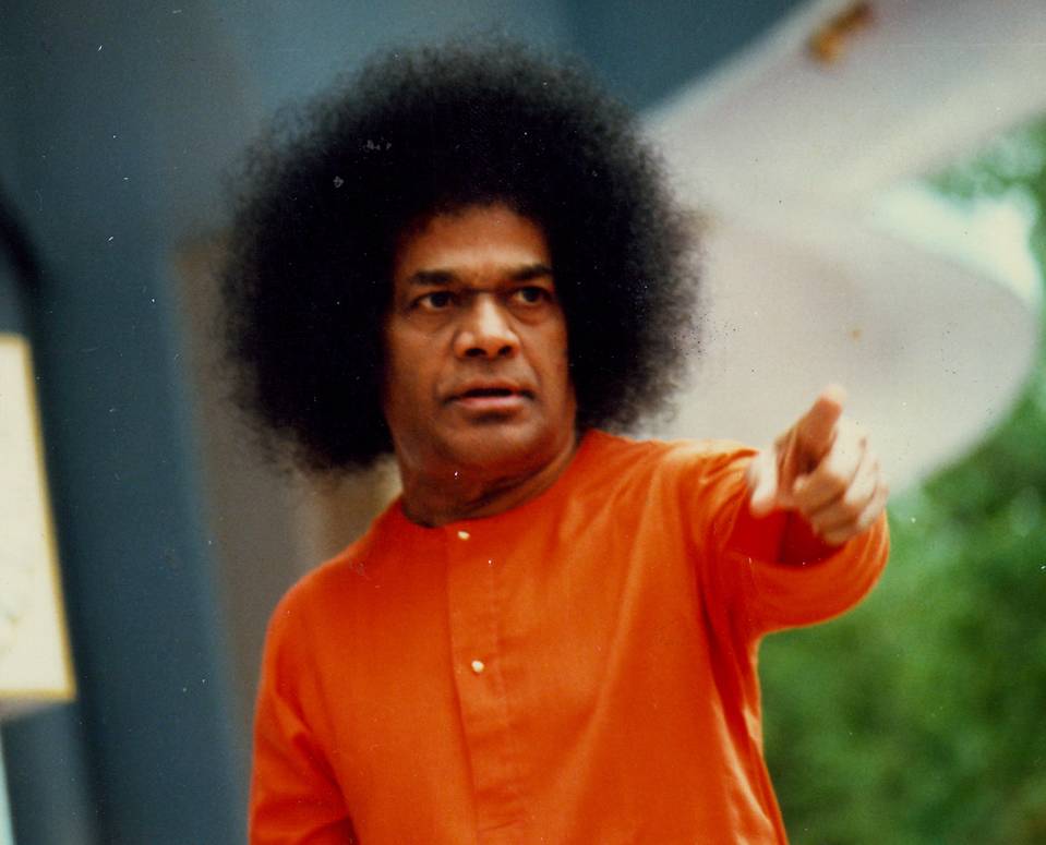 Sai Baba's Copycat Community: Sai Baba and the ban-gurus Sai Baba's Copycat Community: Sai Baba and the ban-gurus